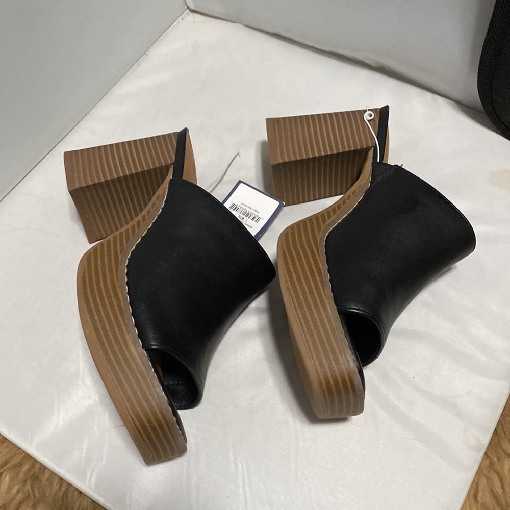 Universal Thread black gabby clog Size 6.5 - Picture 2 of 8